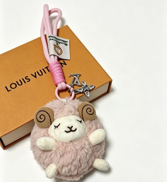 Louis Vuitton LV Vintage Bag Charm Key Chain Accessory