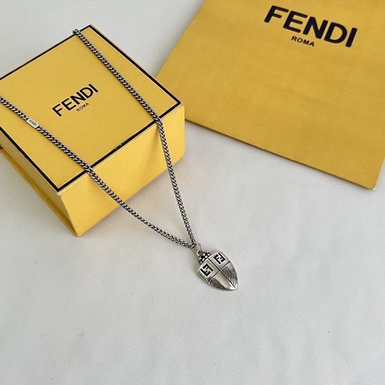Fendi Refined Simple Necklace Daily Wear Accessory