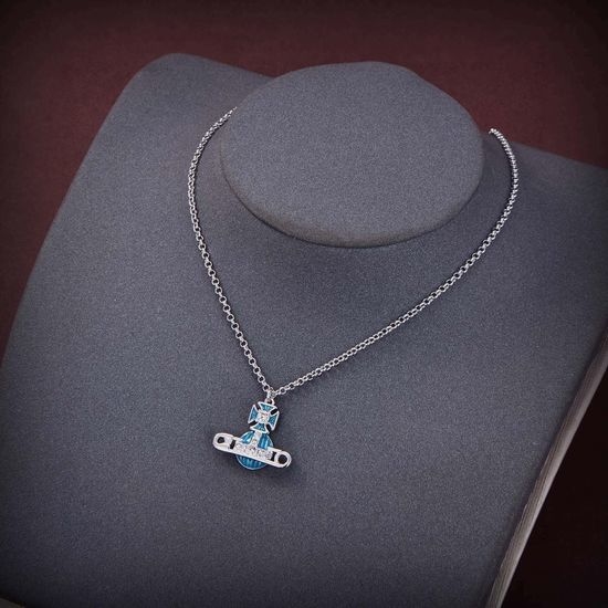 Vivienne Westhood Elegant Saturn Necklace and Bracelet Set