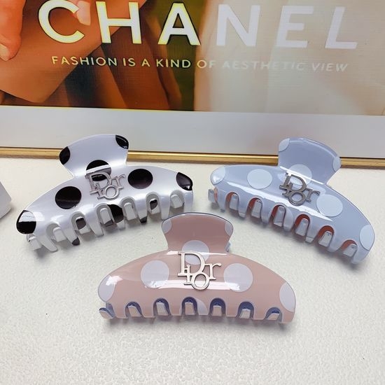 Christian Dior CD Polka Dot Acetate Claw Clip Refined Hair Accessory