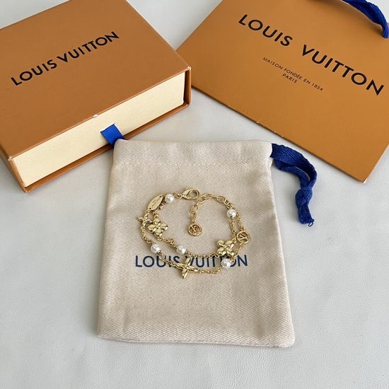 Louis Vuitton LV Vintage Style Chain Bracelet