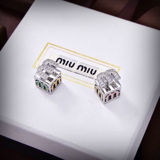 Miu Miu Minimalist Stud Earrings Face-flattering Design