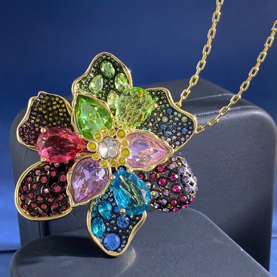 Swarovski Colored Diamond Flower Brooch Pendant Necklace Set