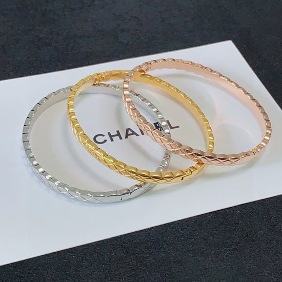 Chanel Quilted Shiny Elegant Classic Bangle