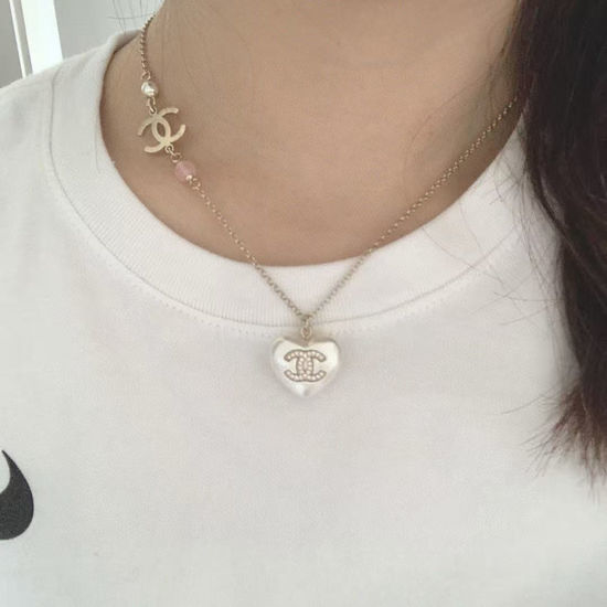 Chanel Pearl Heart Resin Pendant Necklace Elegant Style
