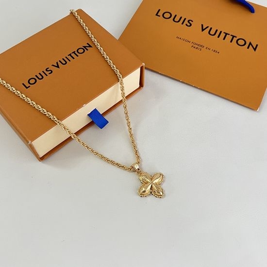 Louis Vuitton LV Vintage LV Pendant Necklace