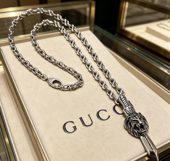 Gucci Vintage Distressed Classic Chain Necklace