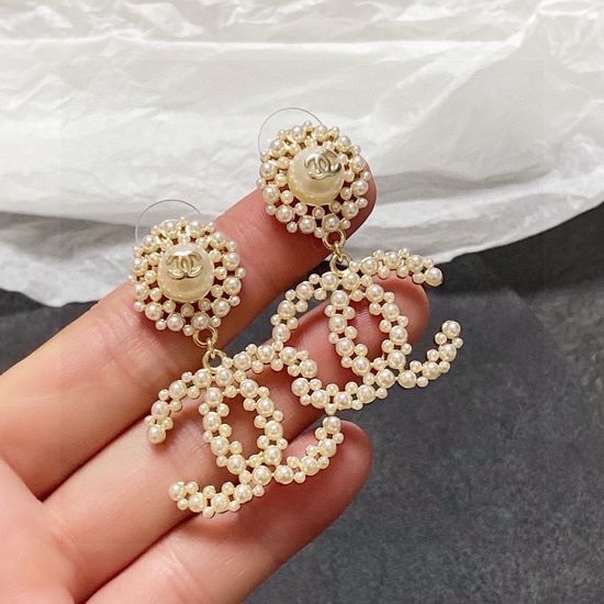 Chanel Delicate Mini Pearl Elegant Stud Earrings