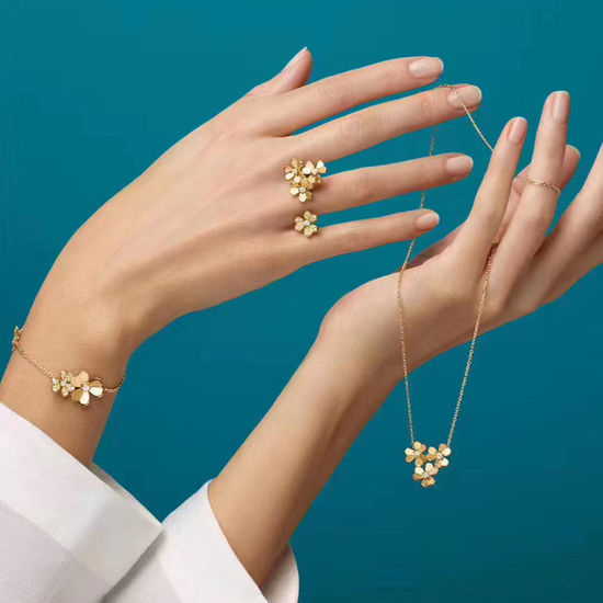 Van Cleef & Arpels VCA Gold Alloy Tricolor Three-Leaf Necklace