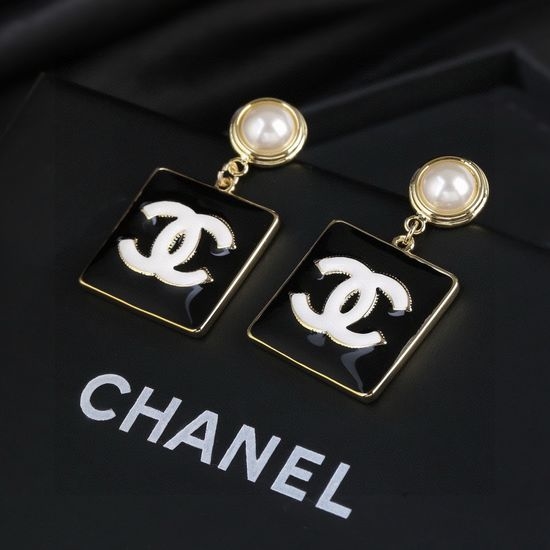 Chanel Delicate Elegant Daily Wear Earrings