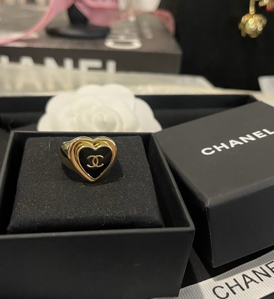Chanel Burgundy Heart Smooth Stackable Ring