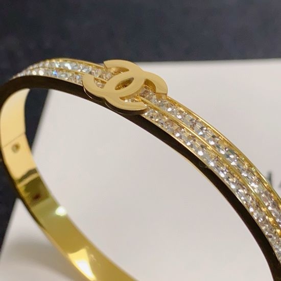 Chanel Diamond Inlaid Engraved Bangle