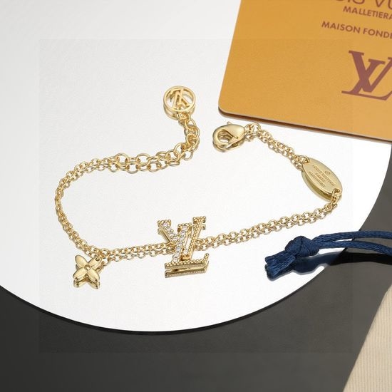 Louis Vuitton LV Classic Letter Pattern Bracelet for Everyday Wear