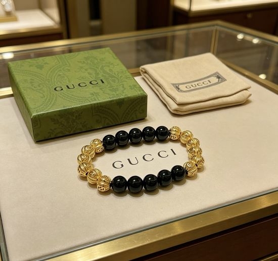 Gucci Vintage Distressed Beaded Bracelet