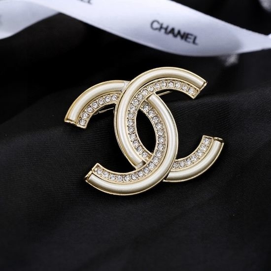 Chanel Delicate Double C Brooch Fine Workmanship