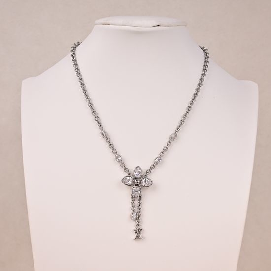 Louis Vuitton LV Classic Elegant Premium Four Leaf Necklace