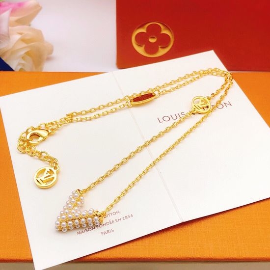 Louis Vuitton LV Rice Bead V-Shaped Pendant Necklace