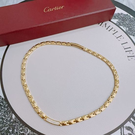 Cartier Elegant Classic Handcrafted Necklace
