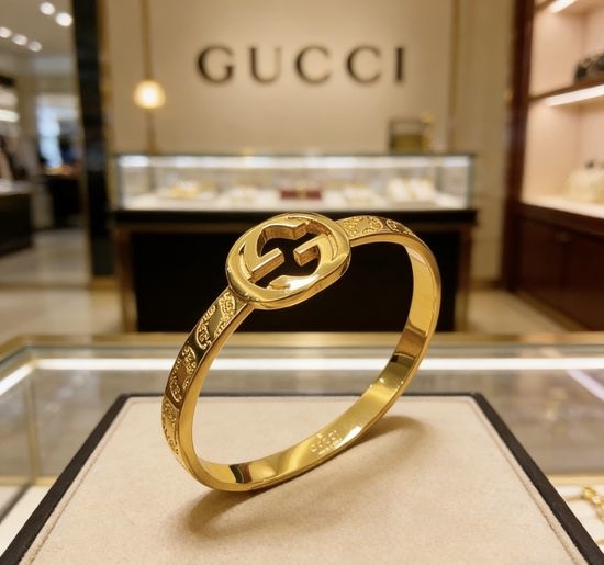Gucci Timeless Vintage Bangle Daily Wear