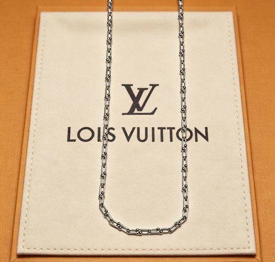 Louis Vuitton LV Retro Adjustable Fashion Necklace