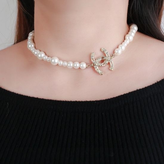 Chanel Elegant Pearl Decorative Necklace