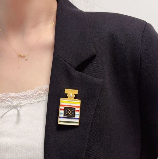 Chanel Colorful Retro Perfume Bottle Brooch