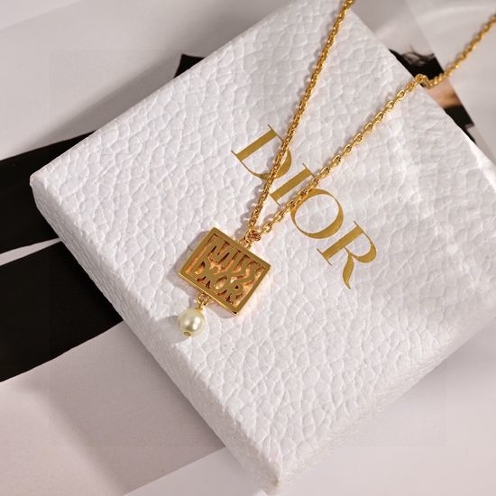 Christian Dior CD Fashion Metal Letter Drop Earrings