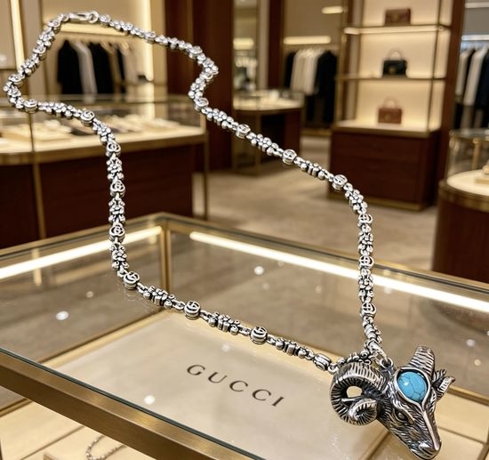 Gucci Adjustable Double G Pendant Necklace